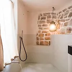 Trullo Melchiorre * オストゥーニ